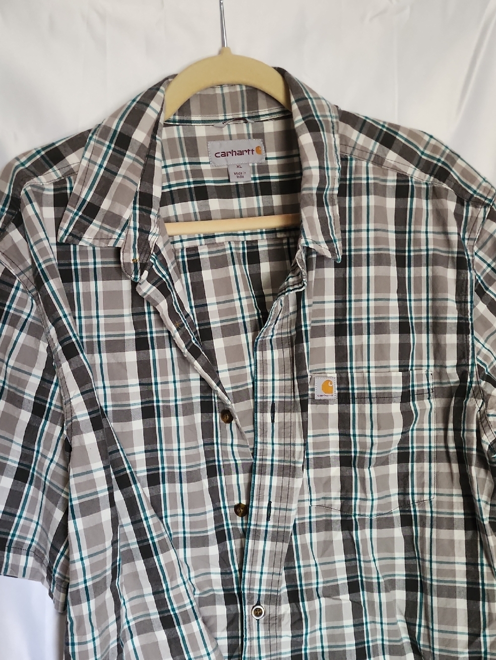 Carhartt Men's Gray and Teal Plaid Short Sleeve Button-Down Shirt size xl.